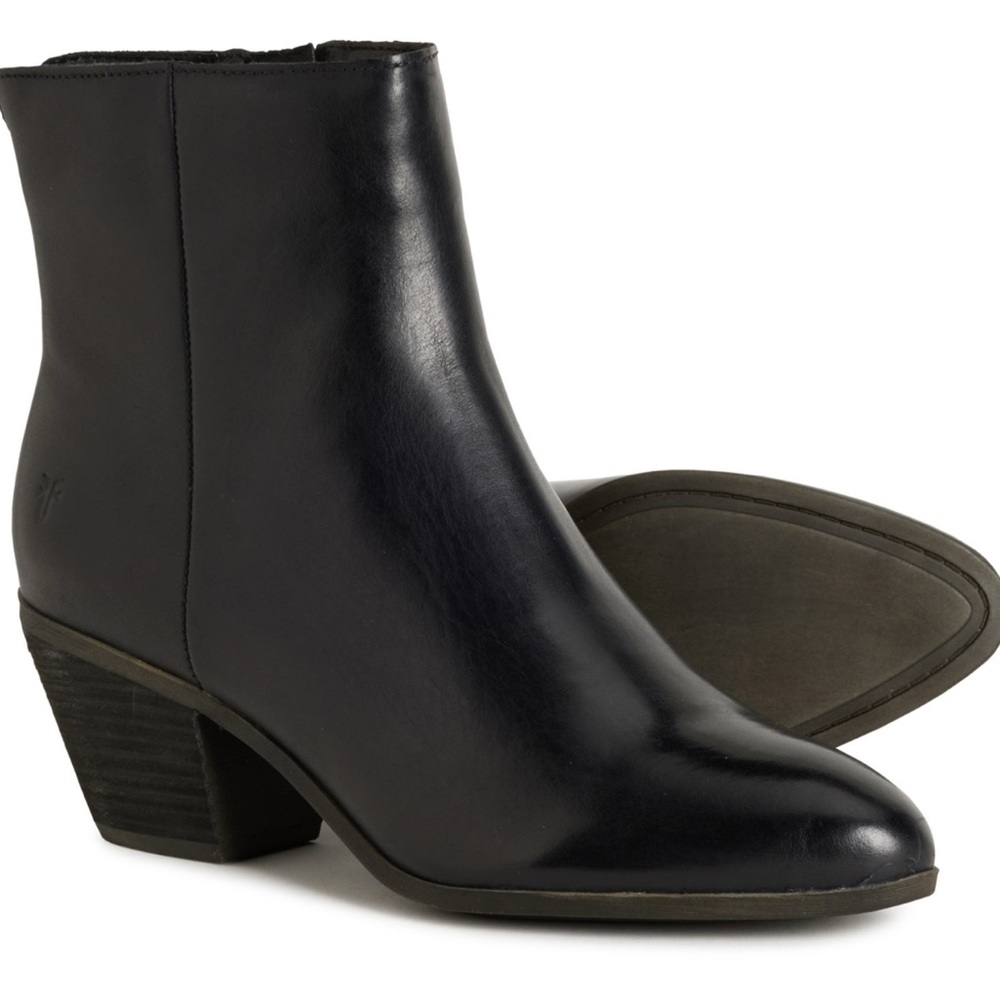 Frye Megan Booties, New w/tags and Box, Stylish and comfortable heel